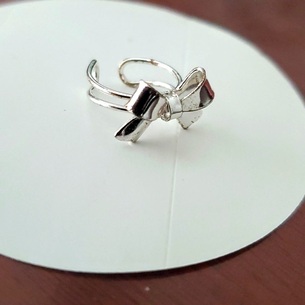 Bow Ear Cuff Adjustable